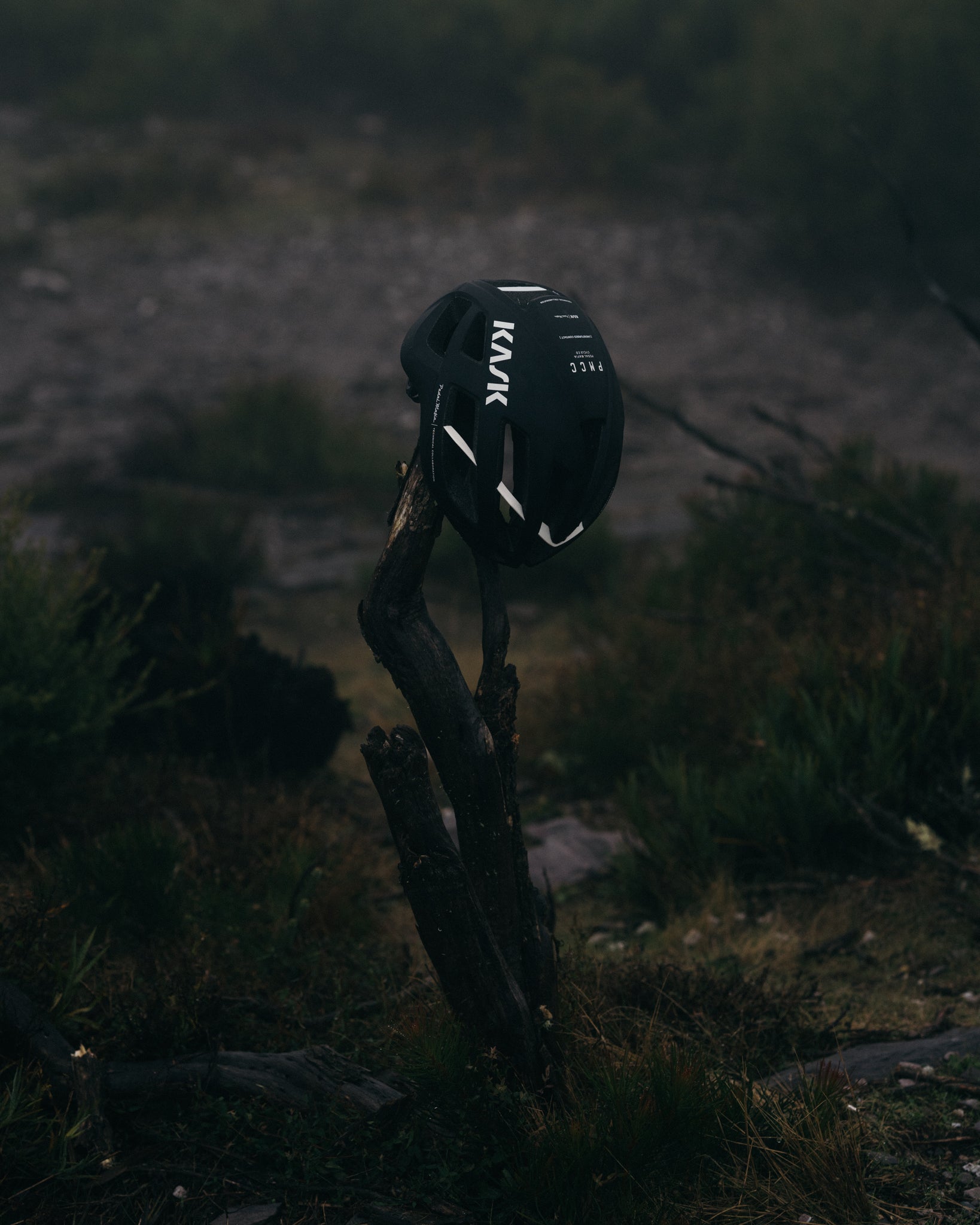 Pedal bike clearance helmet